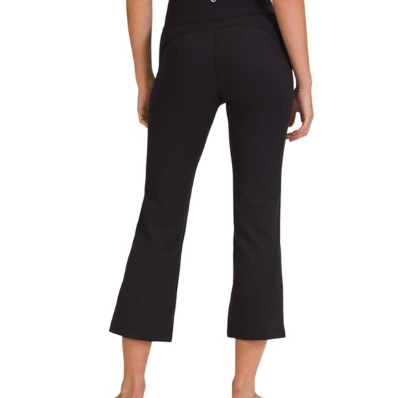Lululemon Groove Super High-Rise Flared Crop Pants 23" Nulu Black Size 4 - Picture 2 of 2